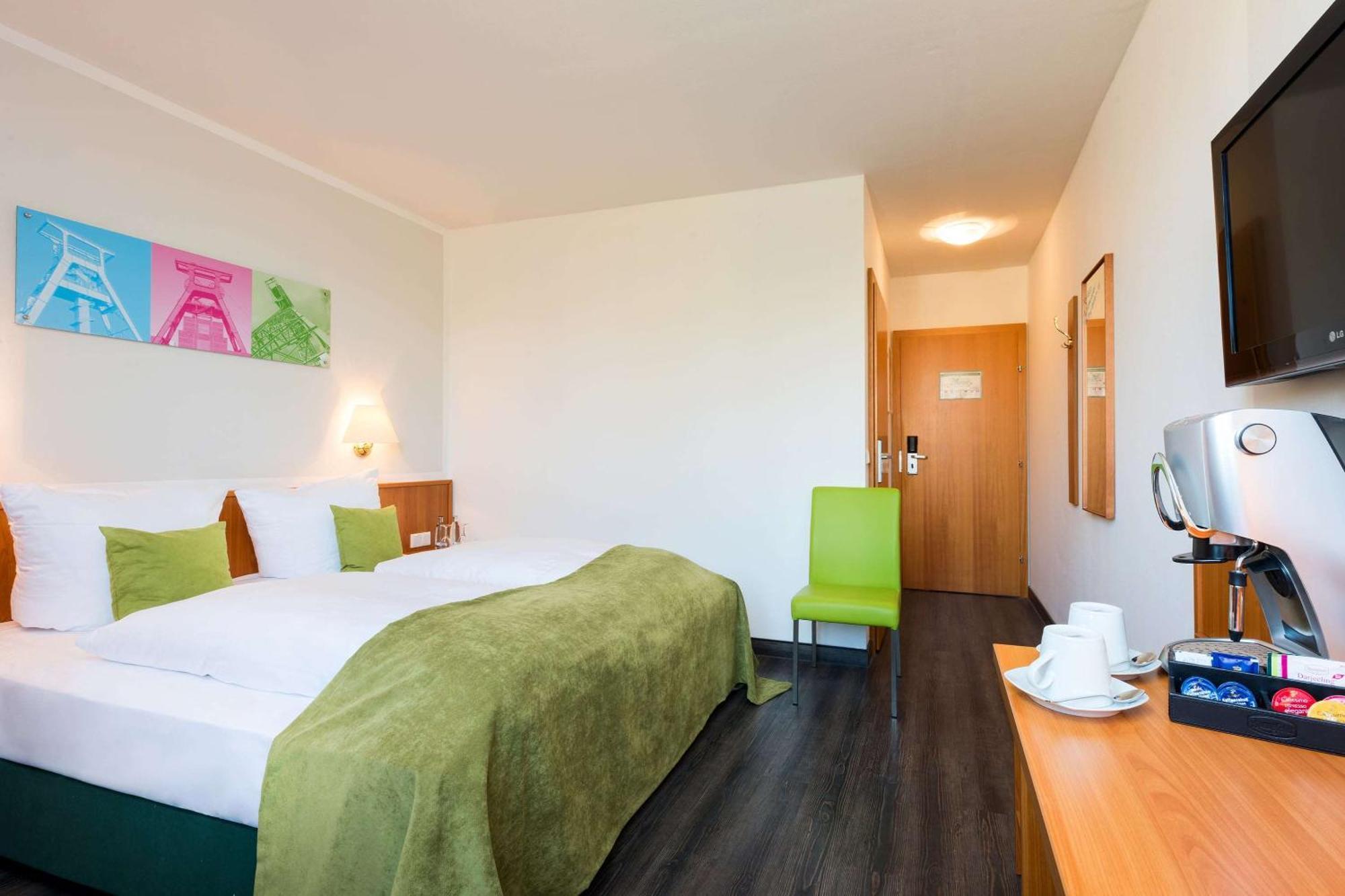 Hotel Bochum Wattenscheid affiliated by Meliá Esterno foto