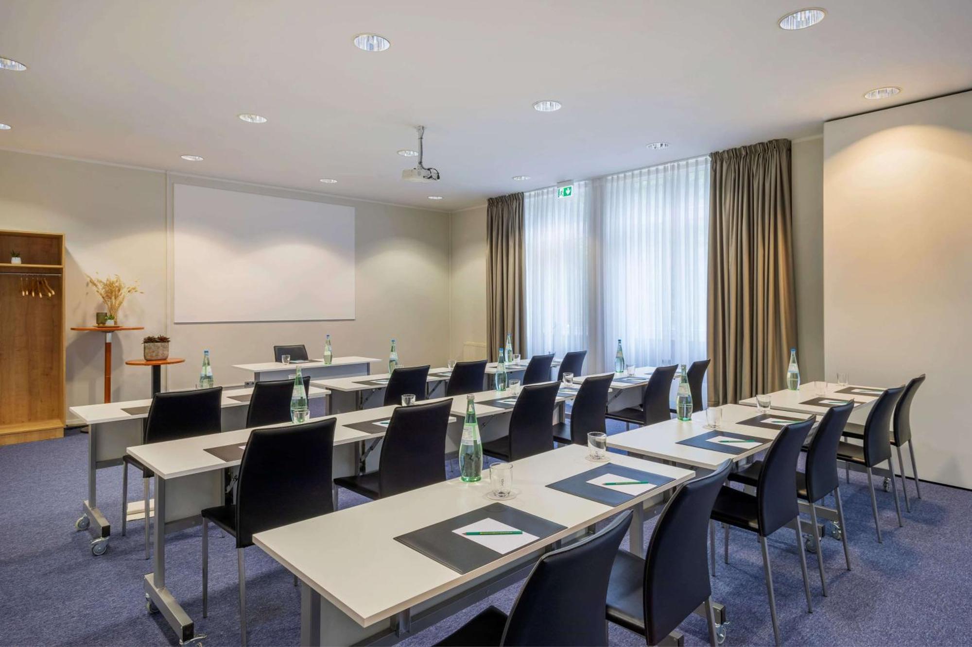 Hotel Bochum Wattenscheid affiliated by Meliá Esterno foto