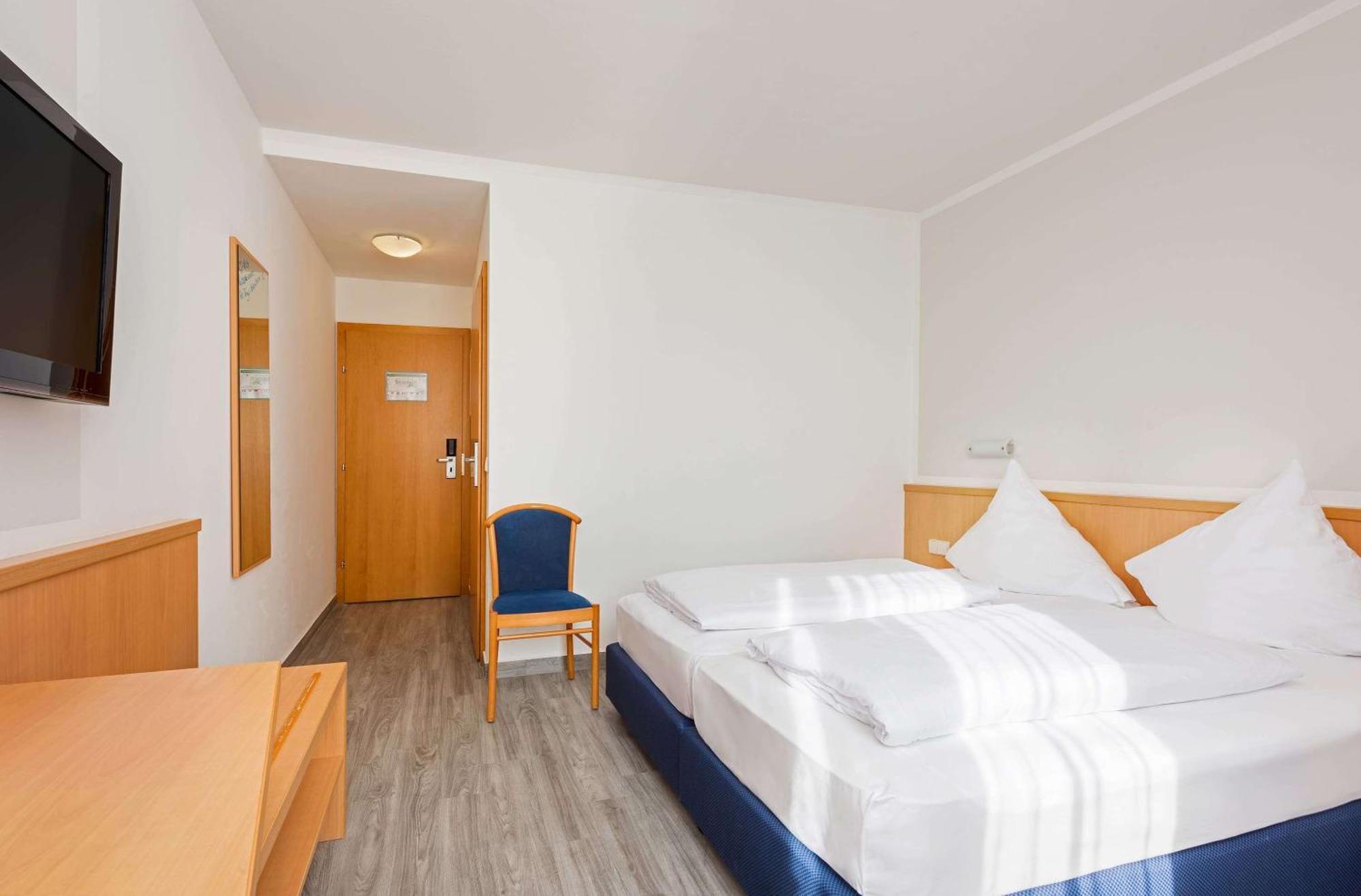 Hotel Bochum Wattenscheid affiliated by Meliá Esterno foto