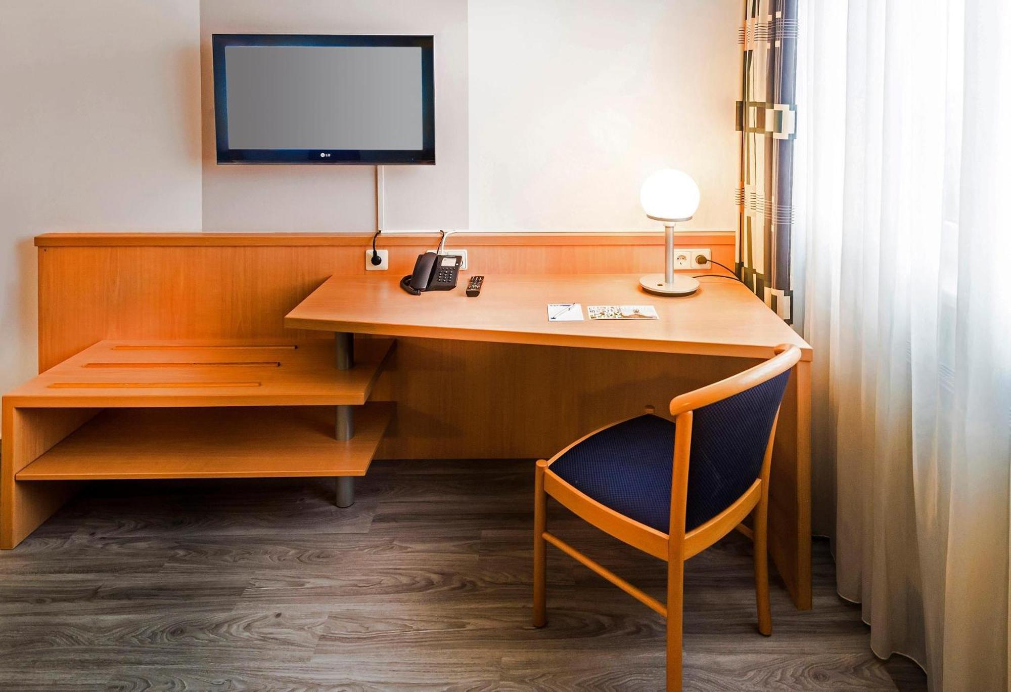 Hotel Bochum Wattenscheid affiliated by Meliá Esterno foto