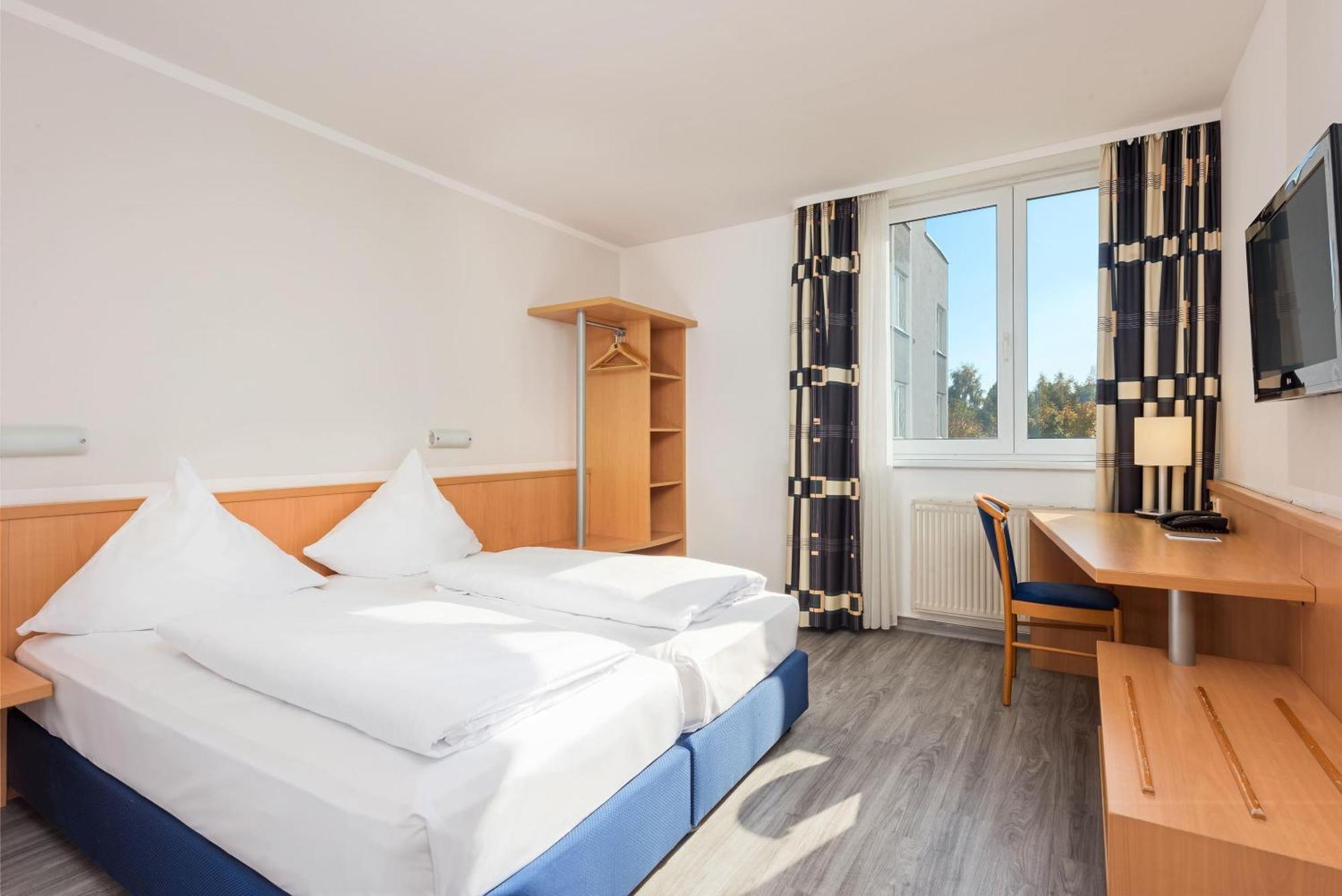 Hotel Bochum Wattenscheid affiliated by Meliá Esterno foto